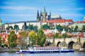 Barca con il Castello di Praga