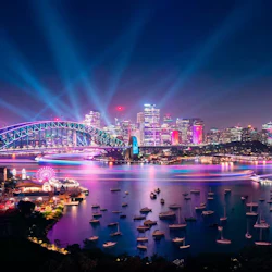 Sydney Harbour: 1-Hr Vivid Sightseeing Cruise 4