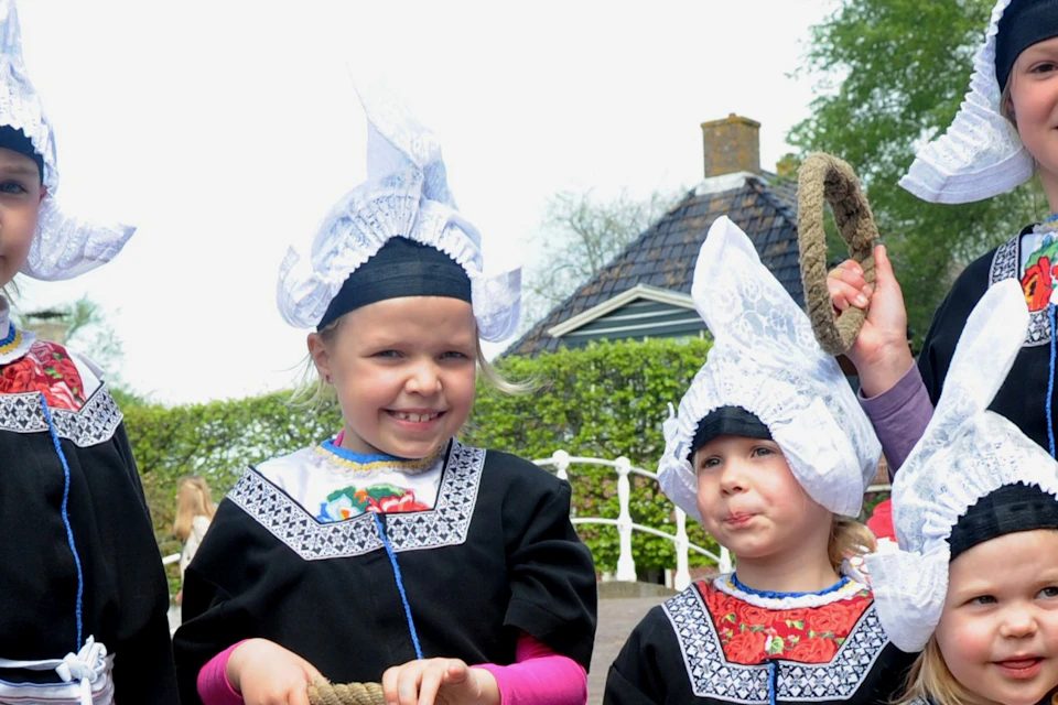 Children vcan dress up in traditional costumes