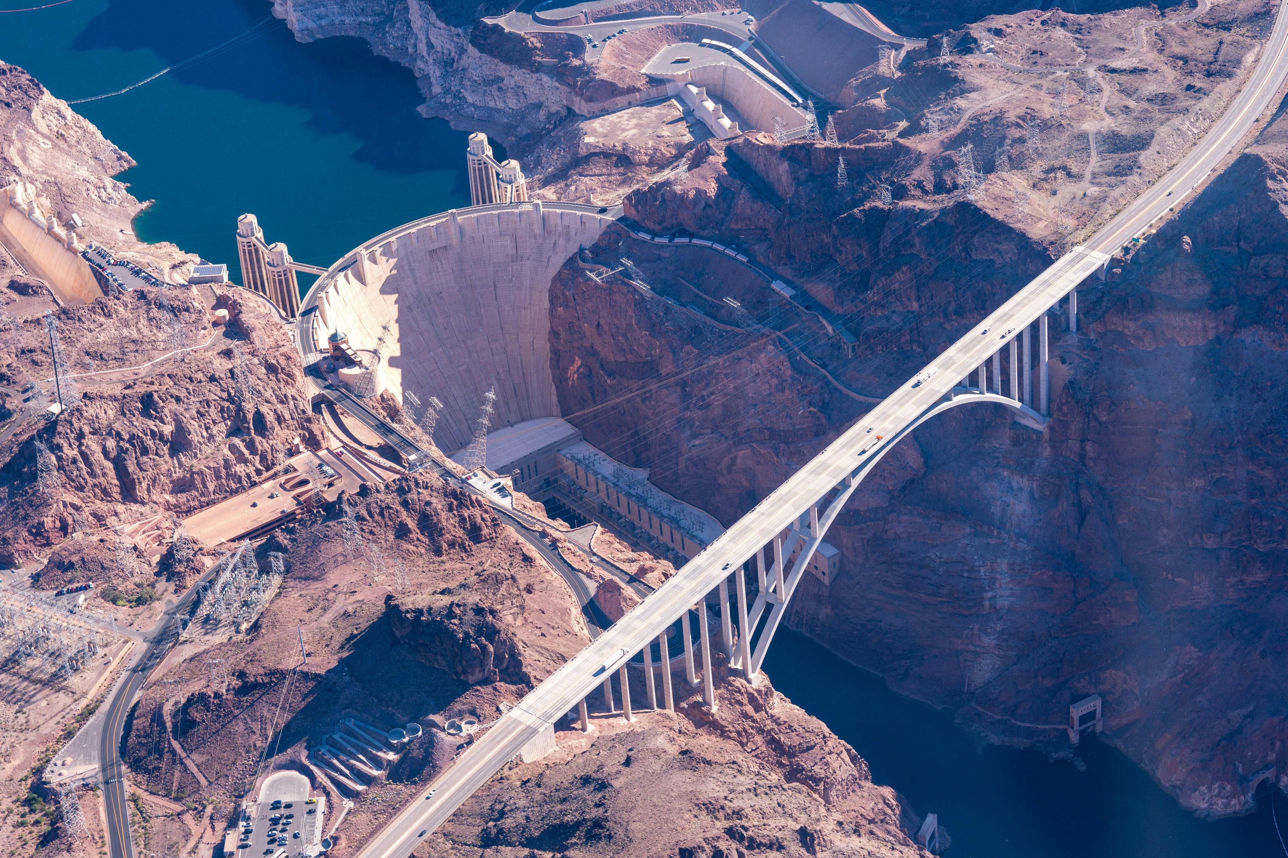 Плотина Гувера и полет на вертолете в Лас-Вегас-Стрип