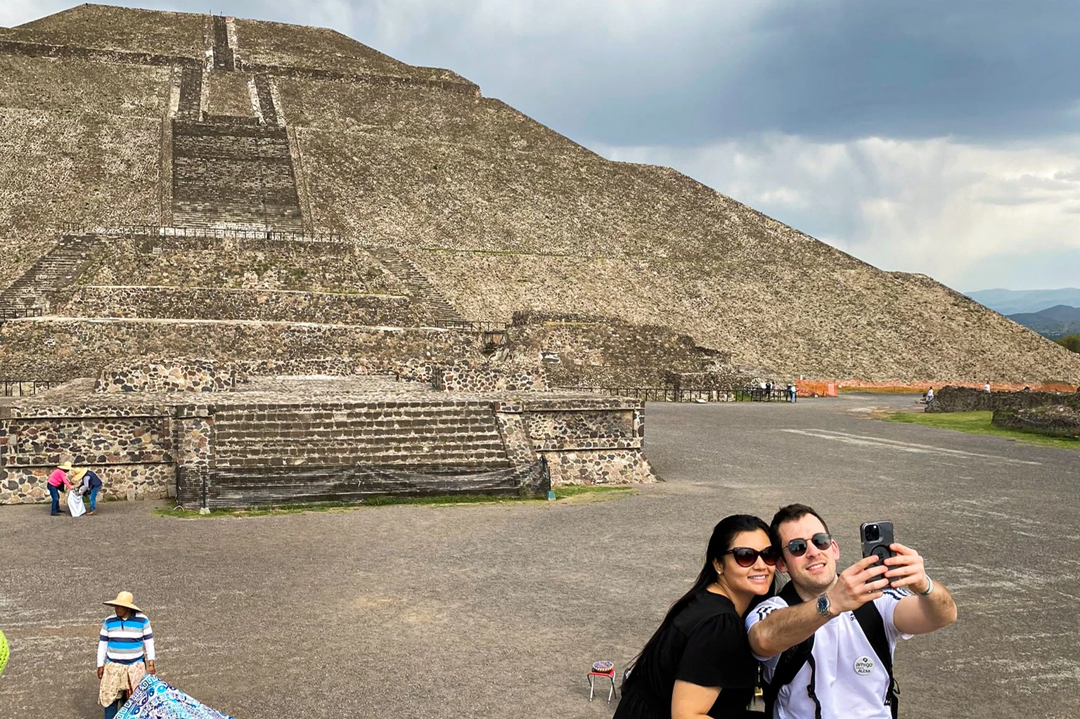 Teotihuacan, Basilica of Guadalupe & Tlatelolco: Guided Tour + Optional Lunch