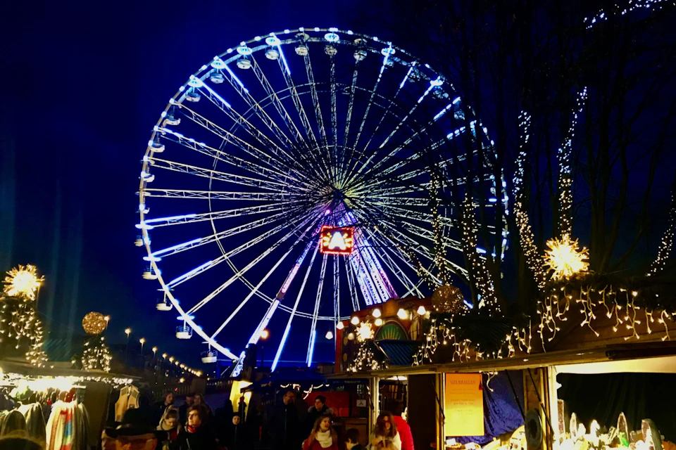 Winter Ferris wheel