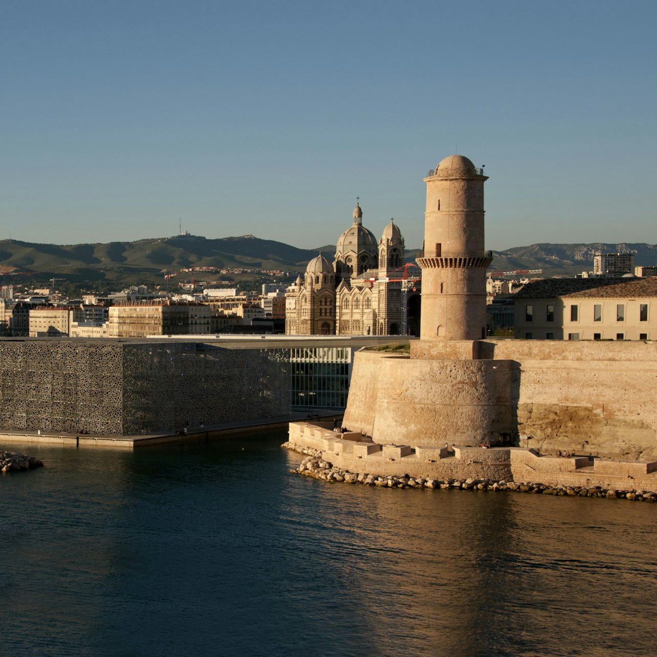 Mucem - Museo delle civiltà dell'Europa e del Mediterraneo: Accesso Rapido - Alloggi in Marseille