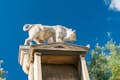 希腊古雅典墓地Kerameikos考古遗址的公牛雕像
