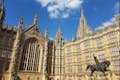 Pałace w Londynie i zwiedzanie Parlamentu (zobacz ponad 20 najważniejszych zabytków Londynu)