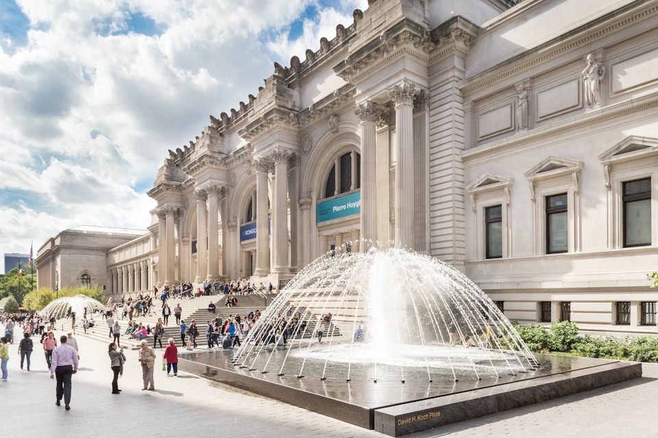 Met Museum Facade on 5th Ave
