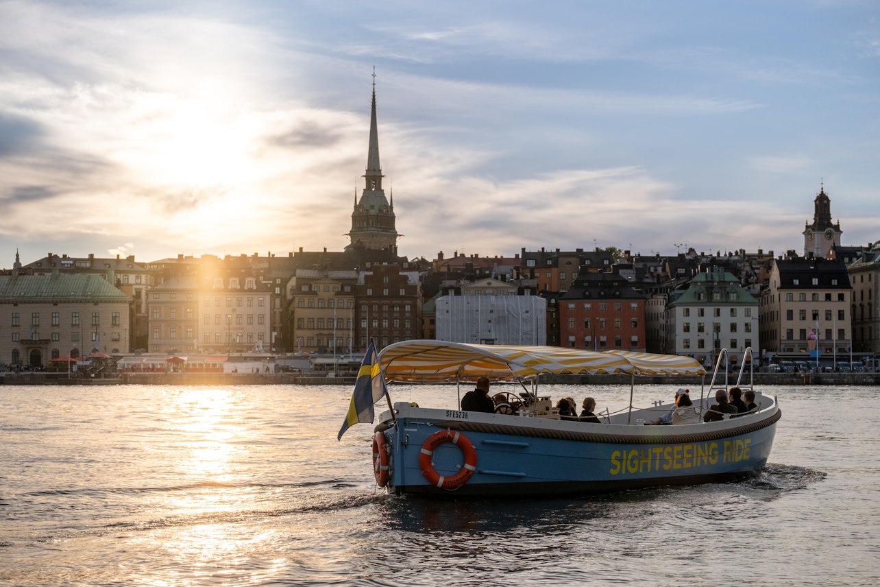 Visita guiada en barco por Estocolmo con guía en directo - Alojamientos en Estocolmo