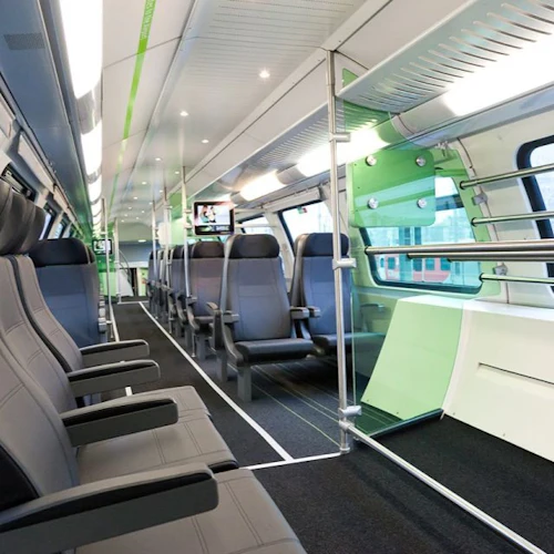 CAT Viena: Traslado de trem do aeroporto para a estação Vienna Mitte - Photo 3