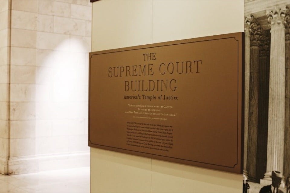 Περιήγηση με τα πόδια στο Καπιτώλιο με ξενάγηση σε μικρές ομάδες