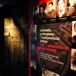 Museum of the Home Army dedikerad general Emil Fieldorf Nil