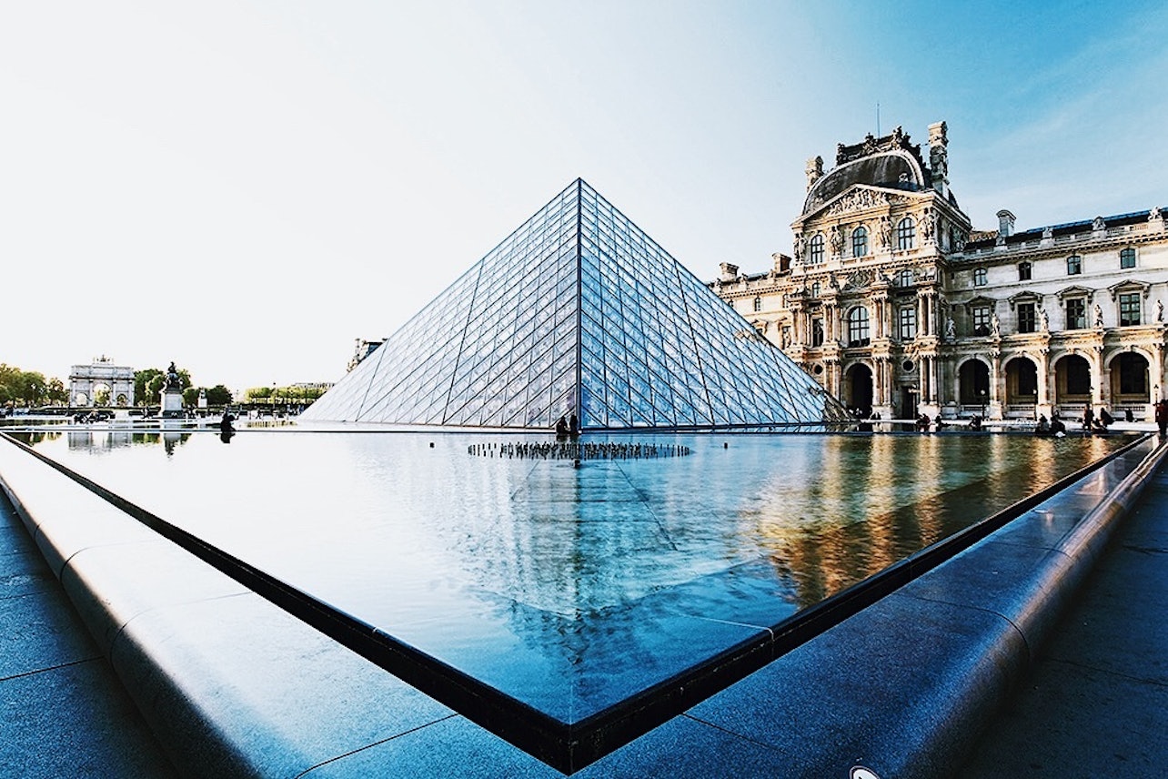 Museu do Louvre: Ingresso de entrada prioritária + visita guiada particular - Acomodações em Paris