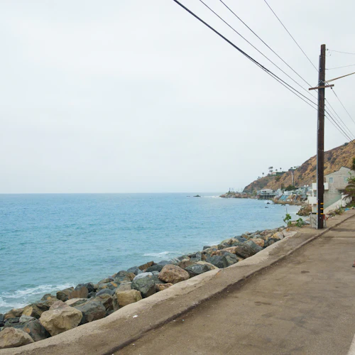 Malibu: Guided Open Air Bus Tour from Santa Monica - Photo 3