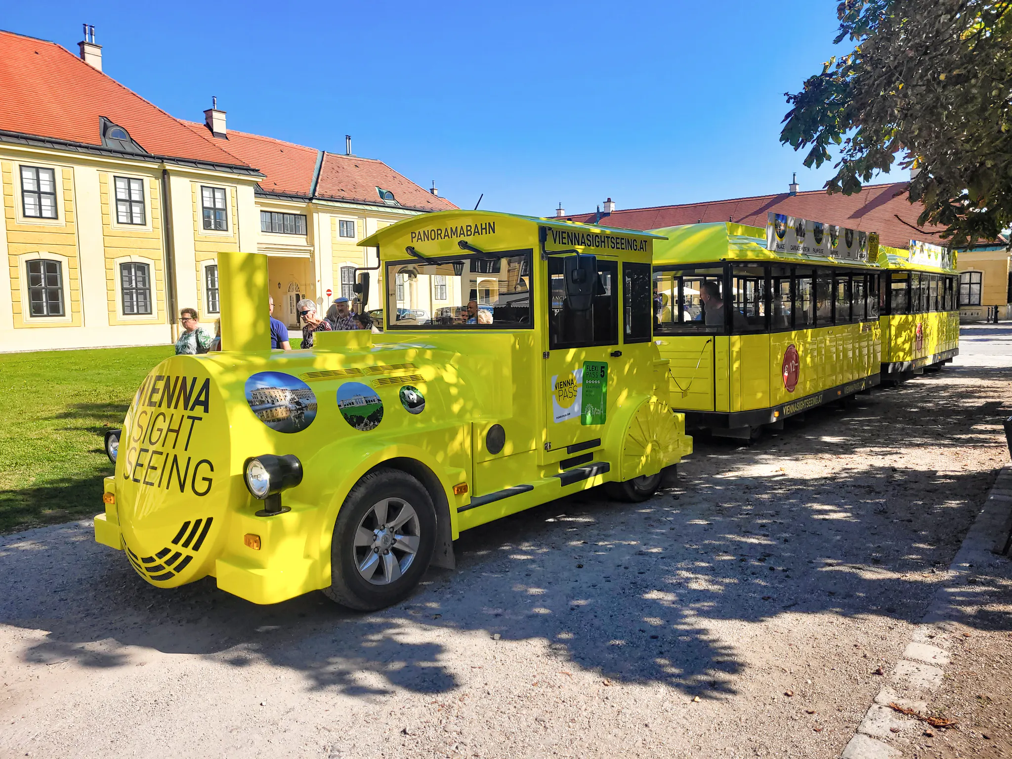 Wien: Panoramabahn Schönbrunn Express Hop-on Hop-off Zug
