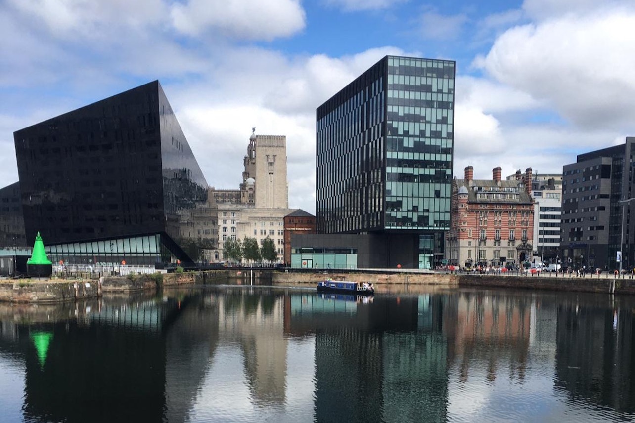 Liverpool: Visita guiada a pie por el Patrimonio, la Historia y la Cultura - Alojamientos en Liverpool