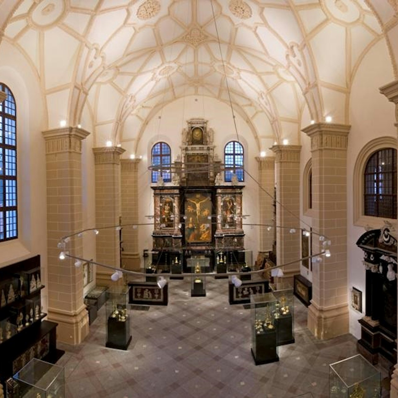 Museo del Patrimonio de la Iglesia: el Tesoro - Alojamientos en Vilna