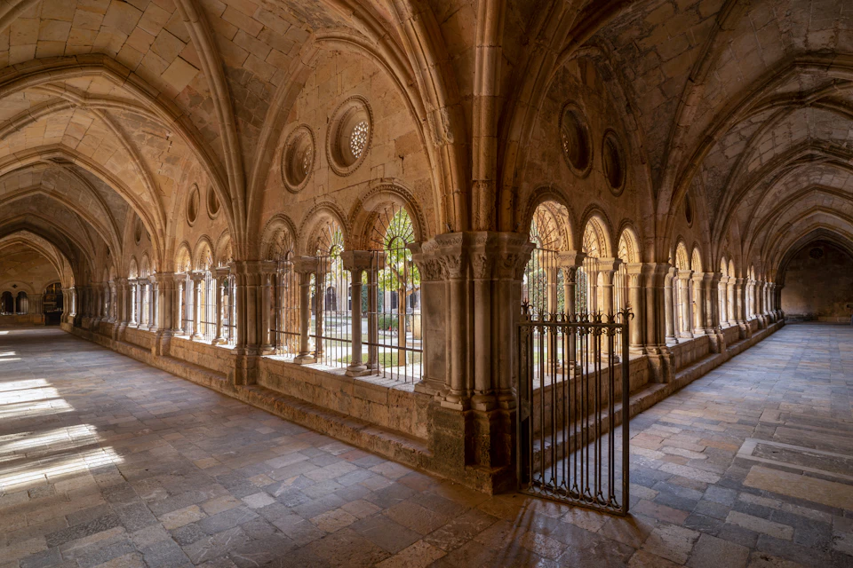 Cloister. A place for reading, walking and meditation. Connects to the cathedral through a magnificent Romanesque portal.