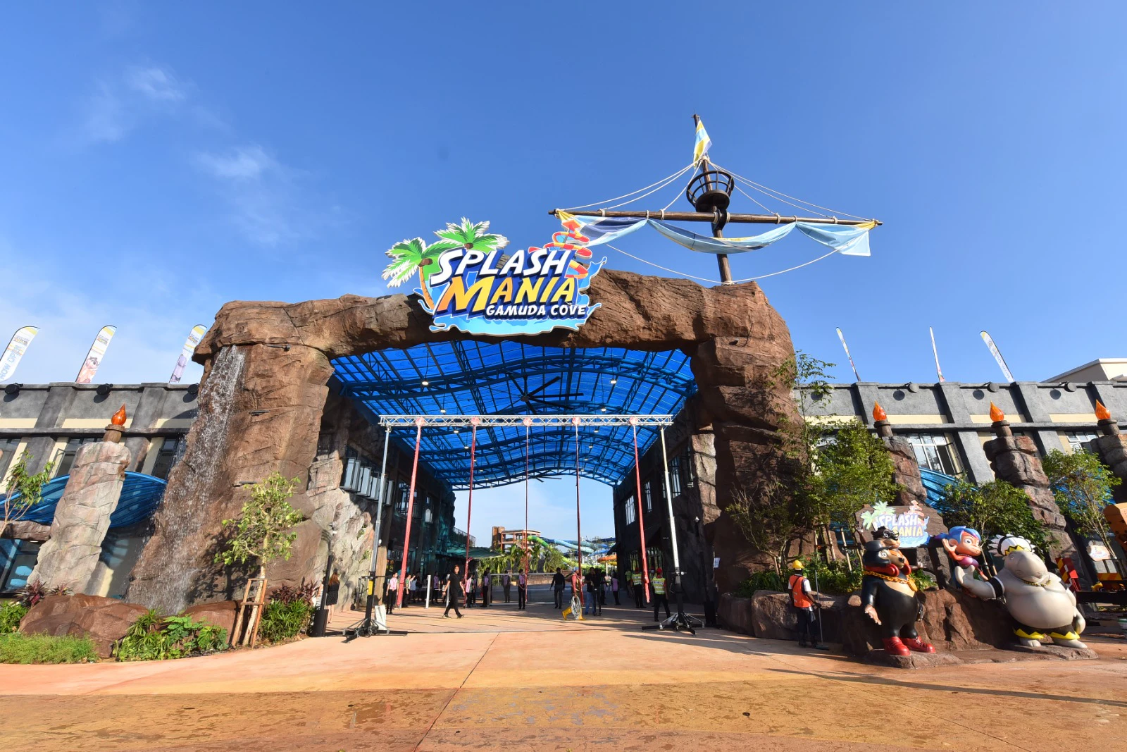 SplashMania WaterPark: Entry Ticket