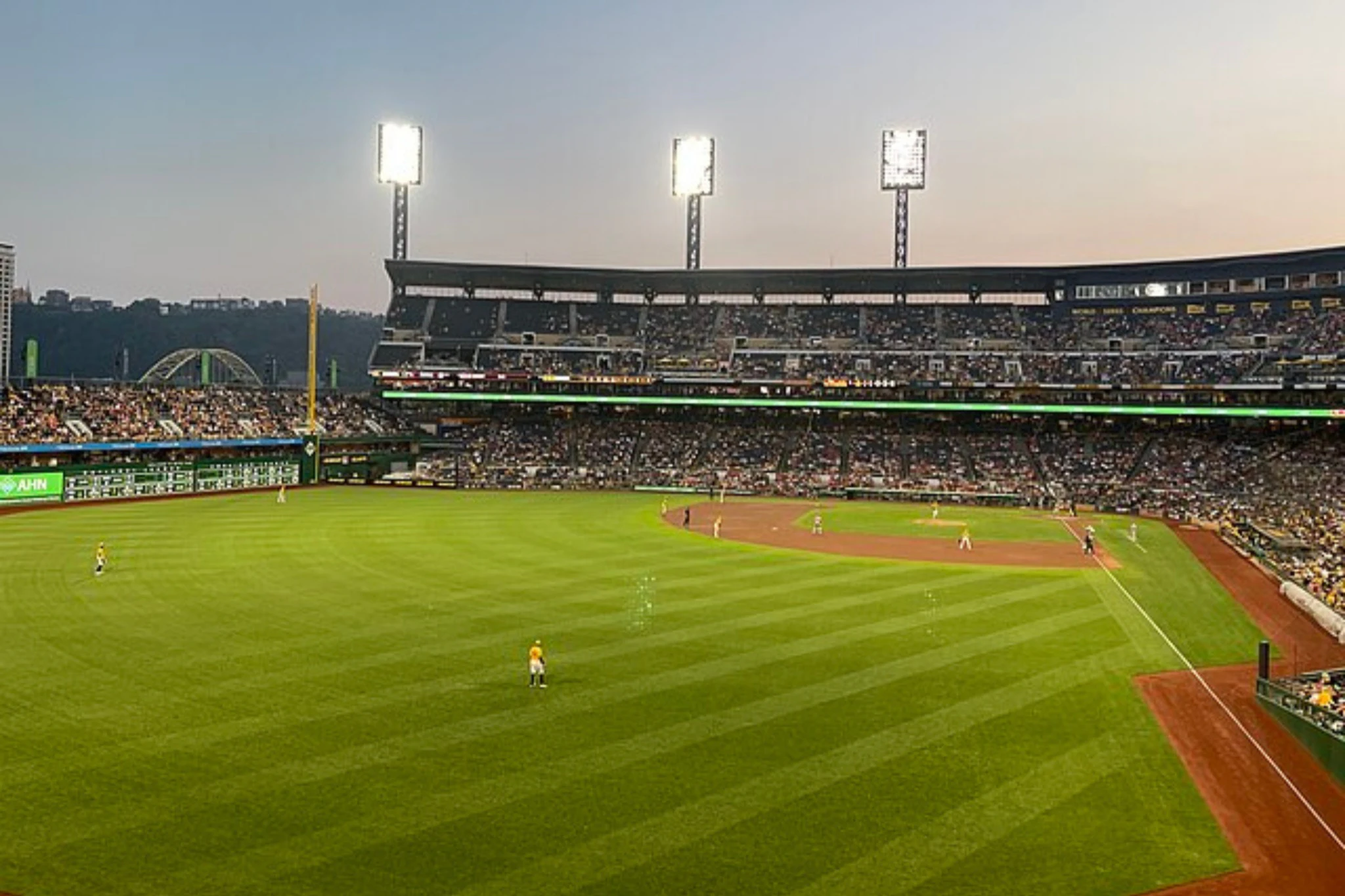 PNC Park: Jogo de beisebol do Pittsburgh Pirates