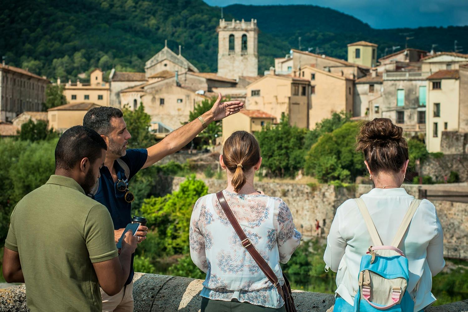 Introducing the stunning village of Besalu.