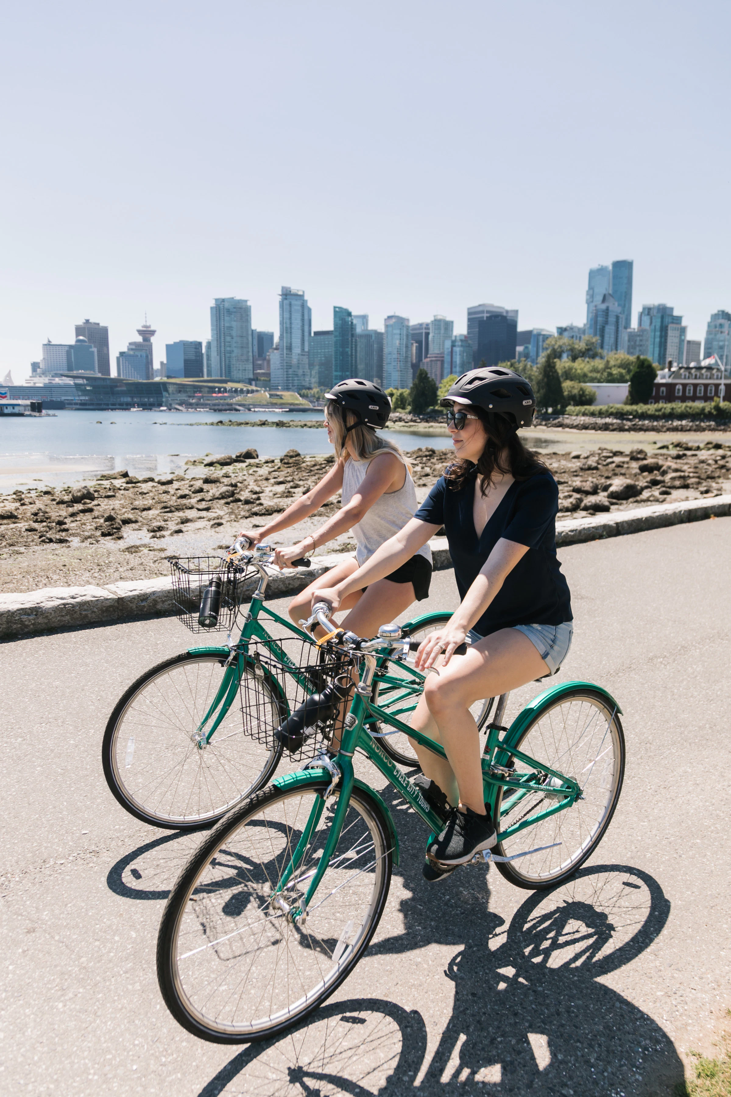 Vancouver: 1 or 2 Hours City Bike Rental