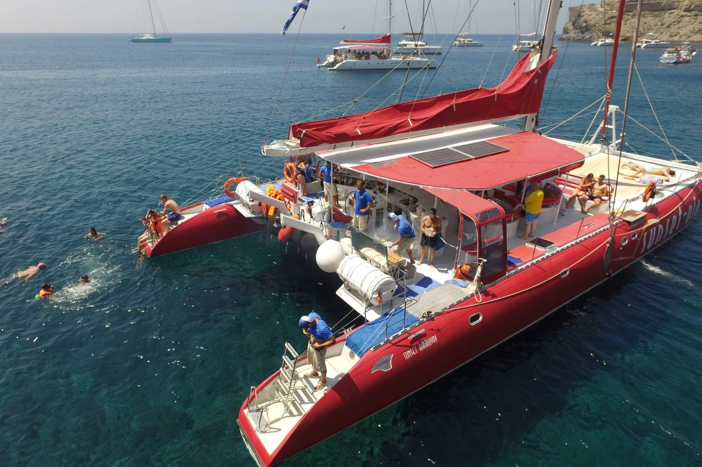 Santorini: Red Morning Cruise + Meal + Transfers