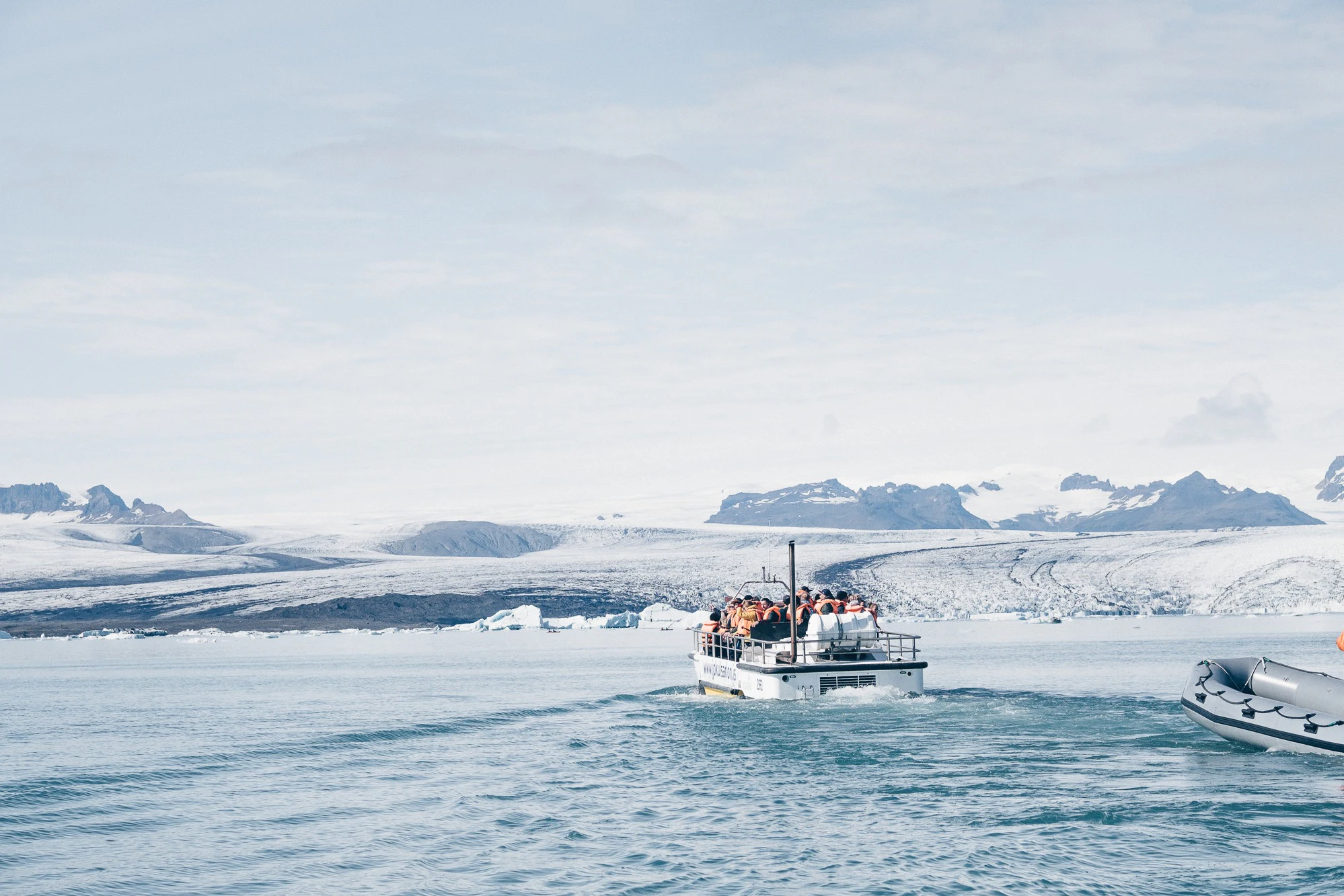 Glacier Lagoon Boat Ride and South Coast Tour from Reykjavik