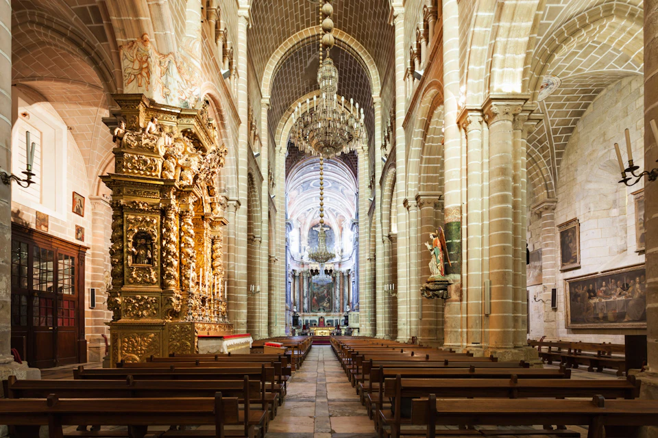 Évora