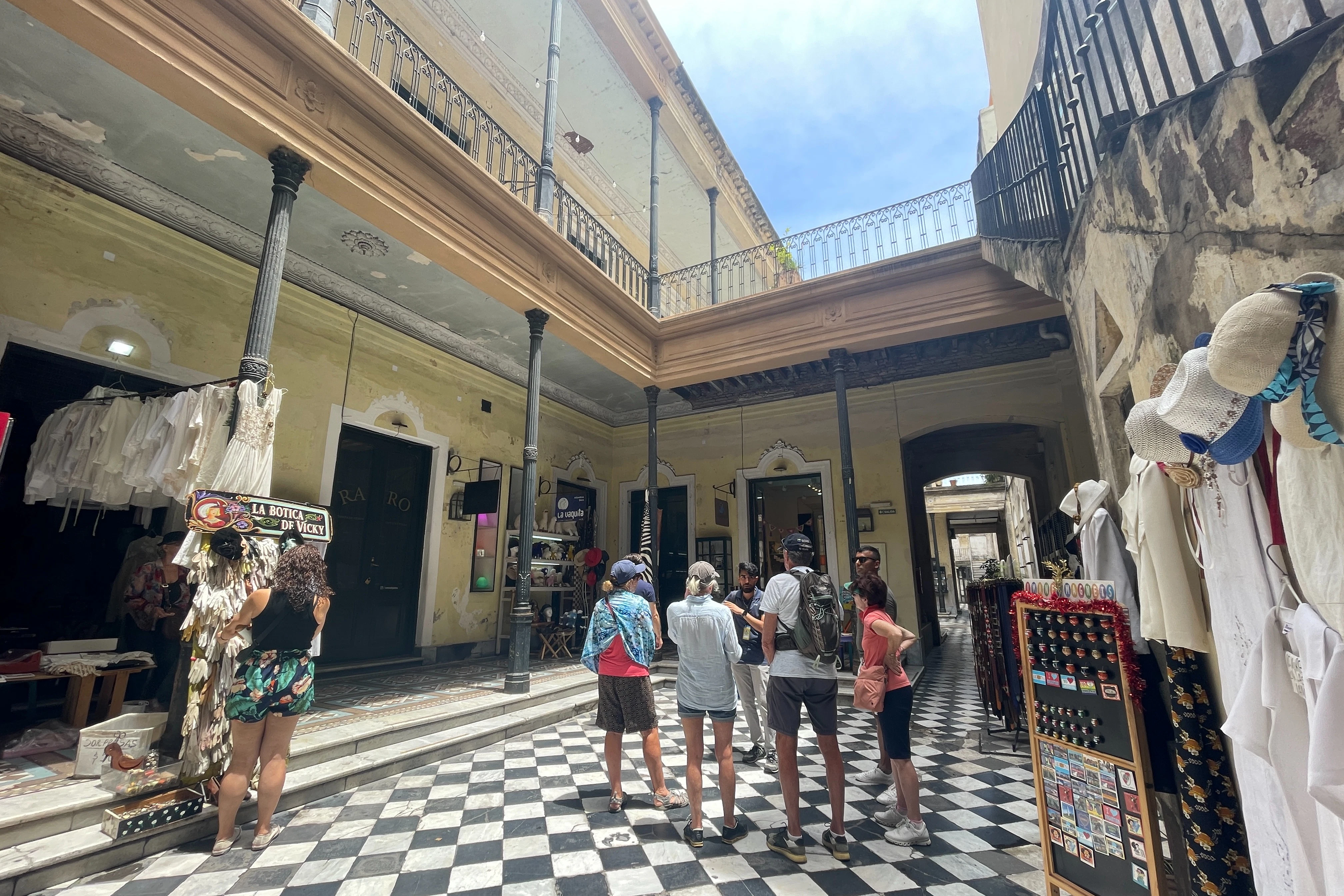 Buenos Aires: Museo MALBA y Teatro Colón + Visita a pie por la ciudad