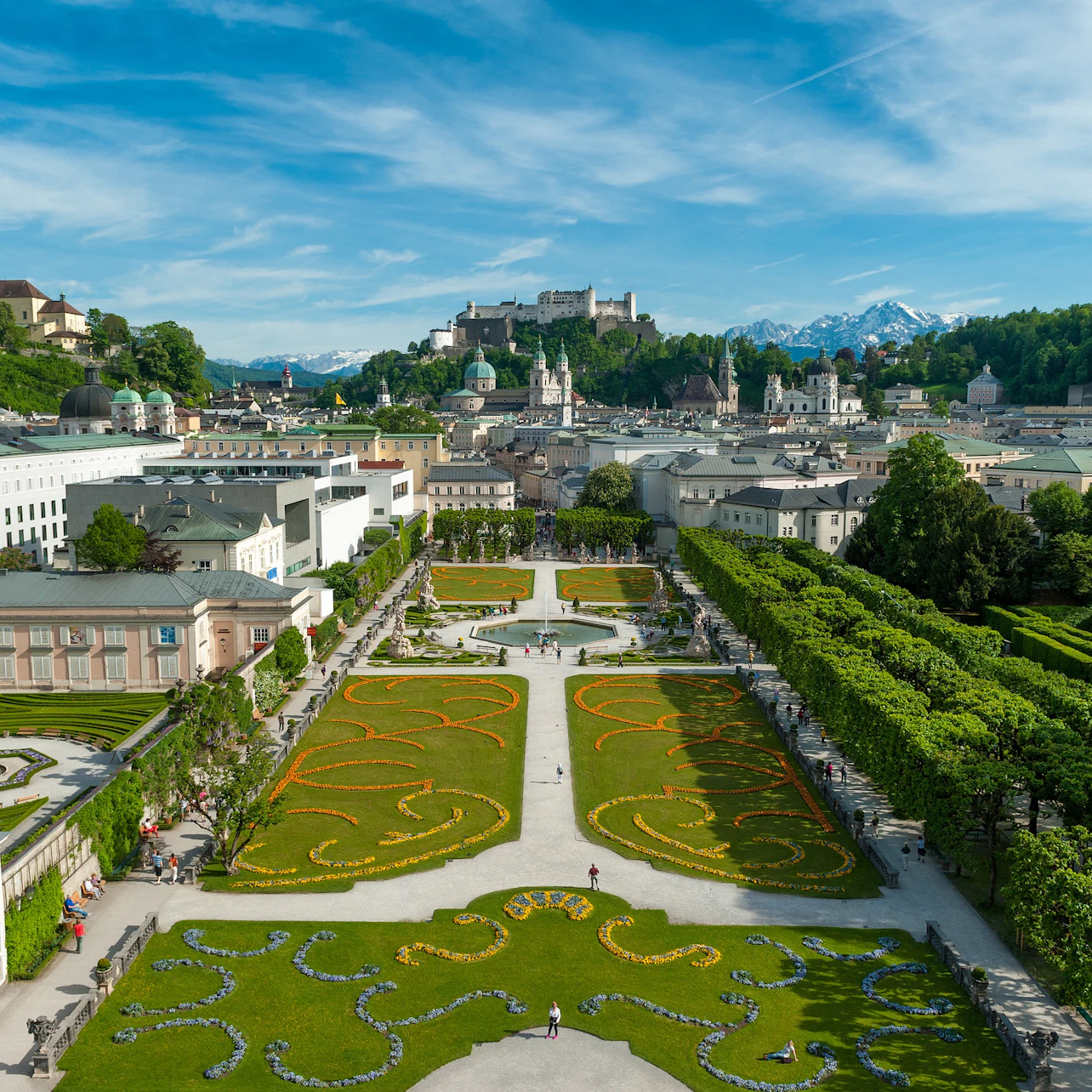 Mirabel garden