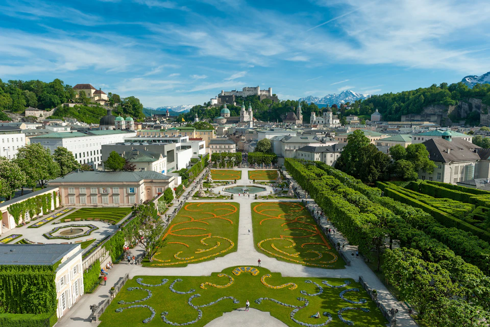 Mirabel garden