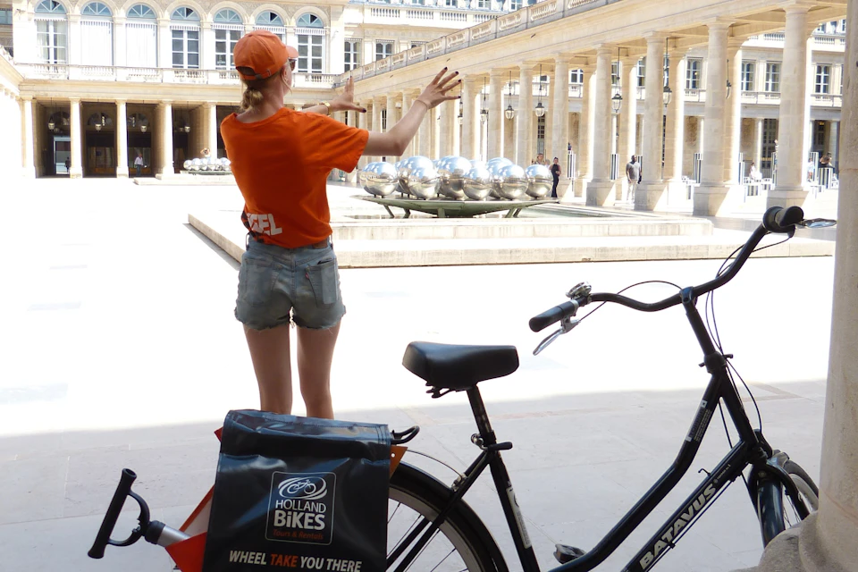 Let us guide you through the enchanting secrets of Paris.
