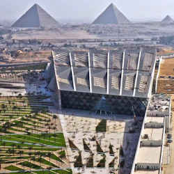 Grand Egyptian Museum & Giza Pyramids: Guided Tour + Lunch + Transfer