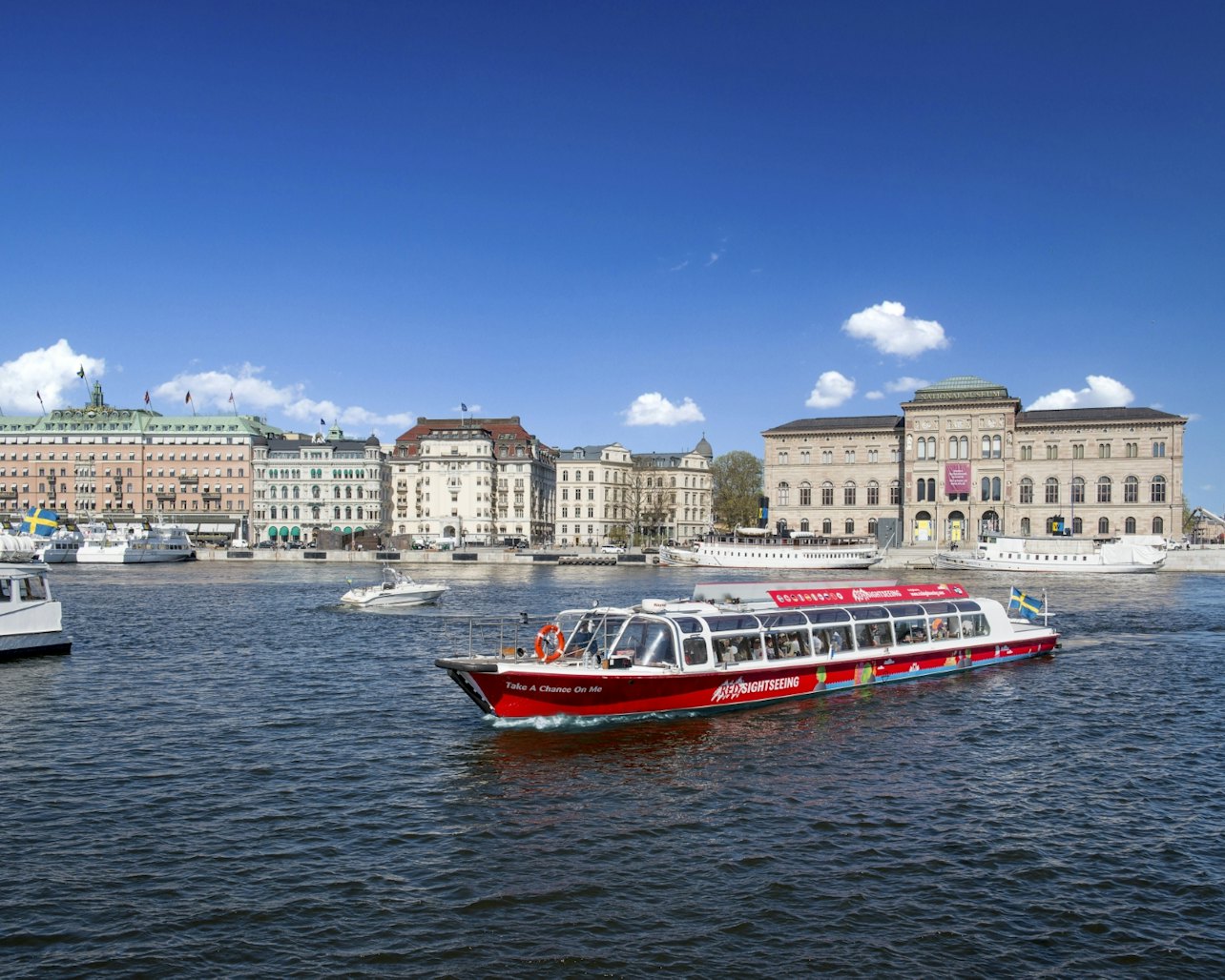 Hop-on Hop-off Boat Stockholm - Accommodations in Stockholm