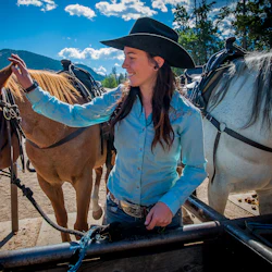 Bow River Horseback Ride from Banff 3