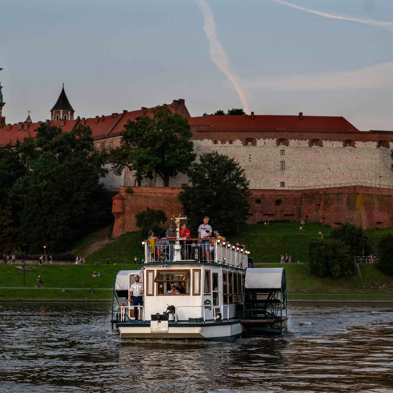 Tour Serale di 1 Ora in Barca sul Fiume Vistola - Alloggi in Cracovia