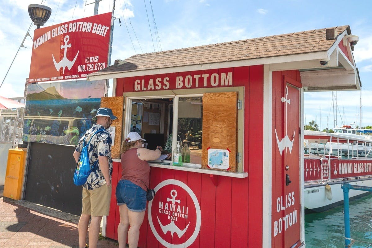 Excursion en bateau à fond de verre à Hawaï