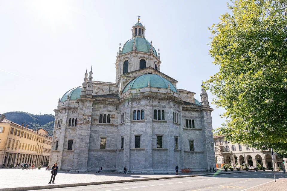 Como Cathedral