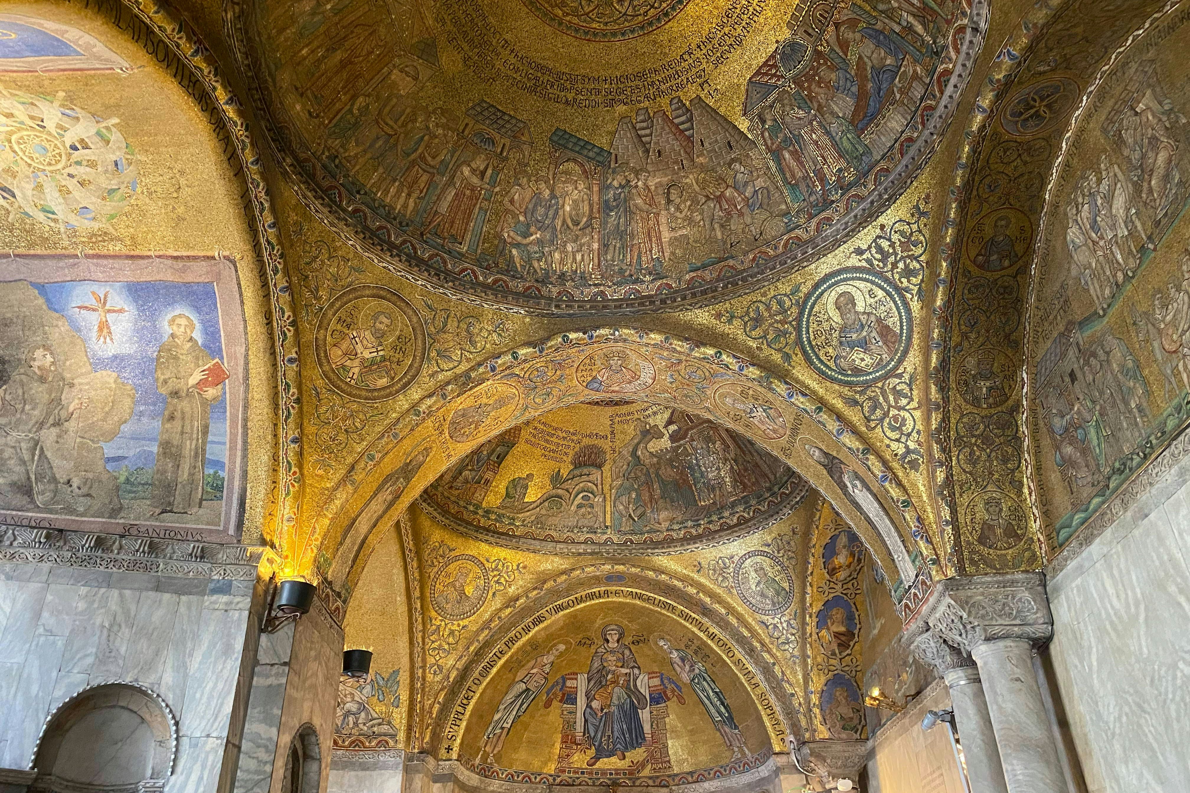 Basílica de San Marcos: Entrada Premium Sin Colas + Terraza + Audioguía