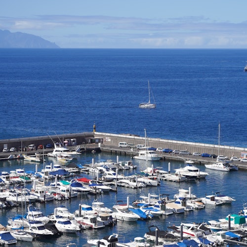 Tenerife: 3-Hour Sailing Tour to Los Gigantes with Snorkelling, Drink & Tapas