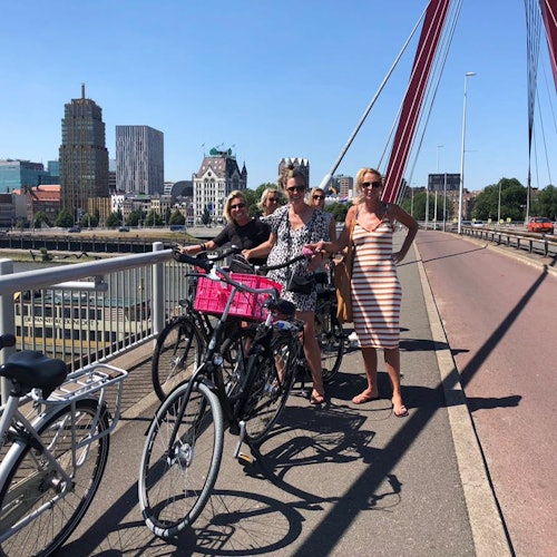 Tour en bici de los monumentos de Róterdam