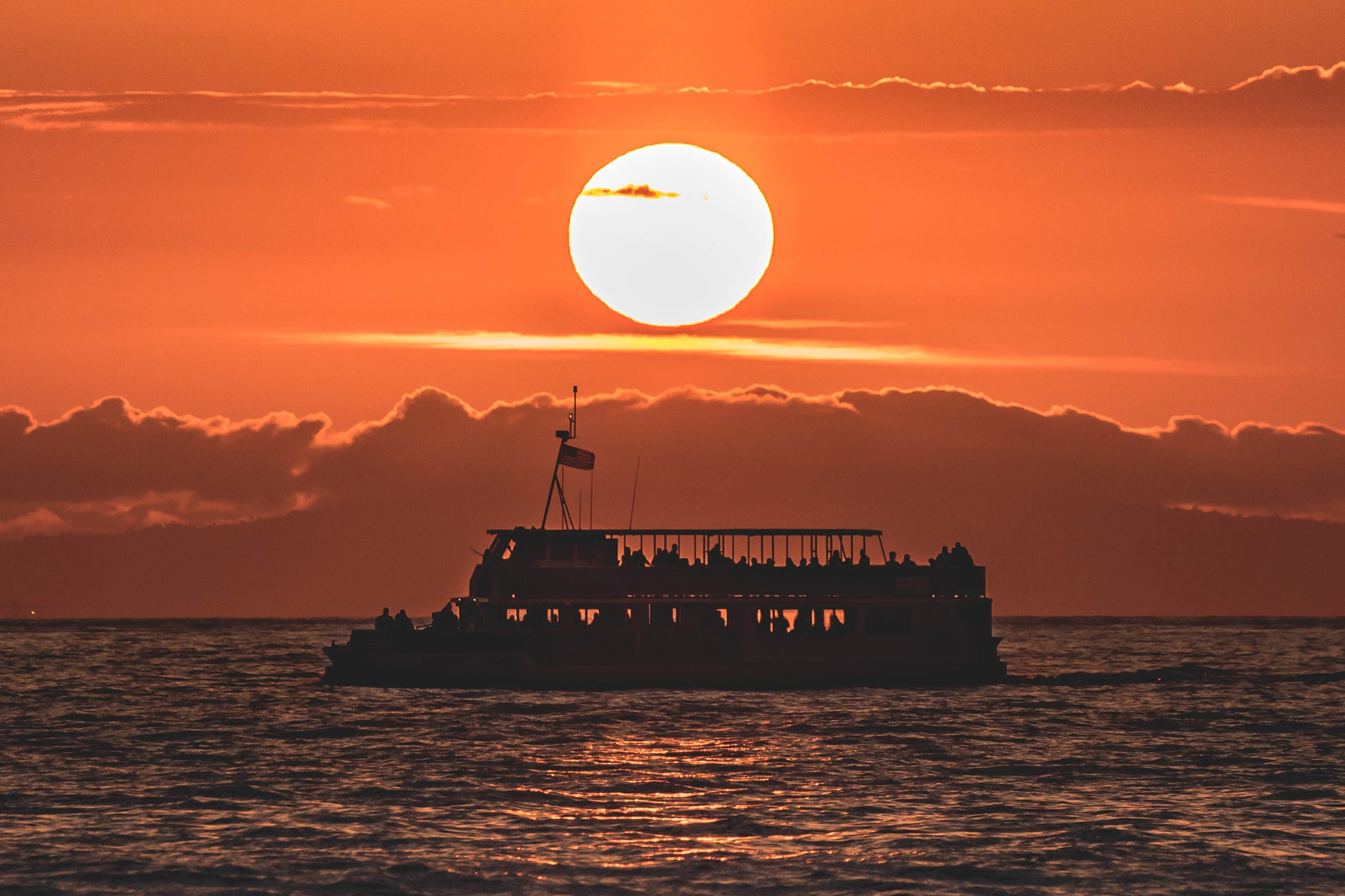 Newport Beach: 90-Min Sunset Cruise