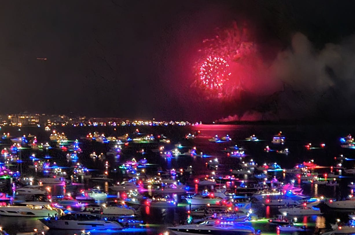 Miami: 4th of July Fireworks Cruise on Biscayne Bay - Photo 7