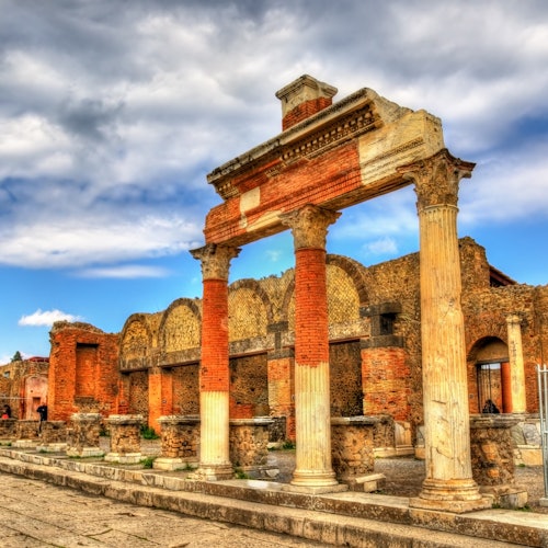 Vesubio, Herculano y Pompeya: entradas sin colas + ida y vuelta desde Salerno