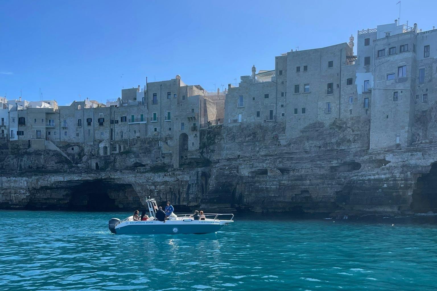 波利尼亚诺历史中心海景