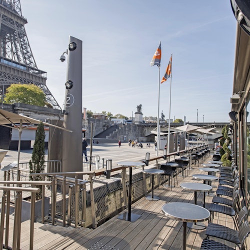Sightseeing Cruise on the Seine + Lunch at Le Bistro Parisien