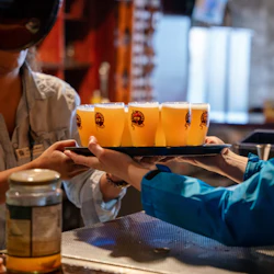 Vancouver: Legendary Gastown Food Tour 2