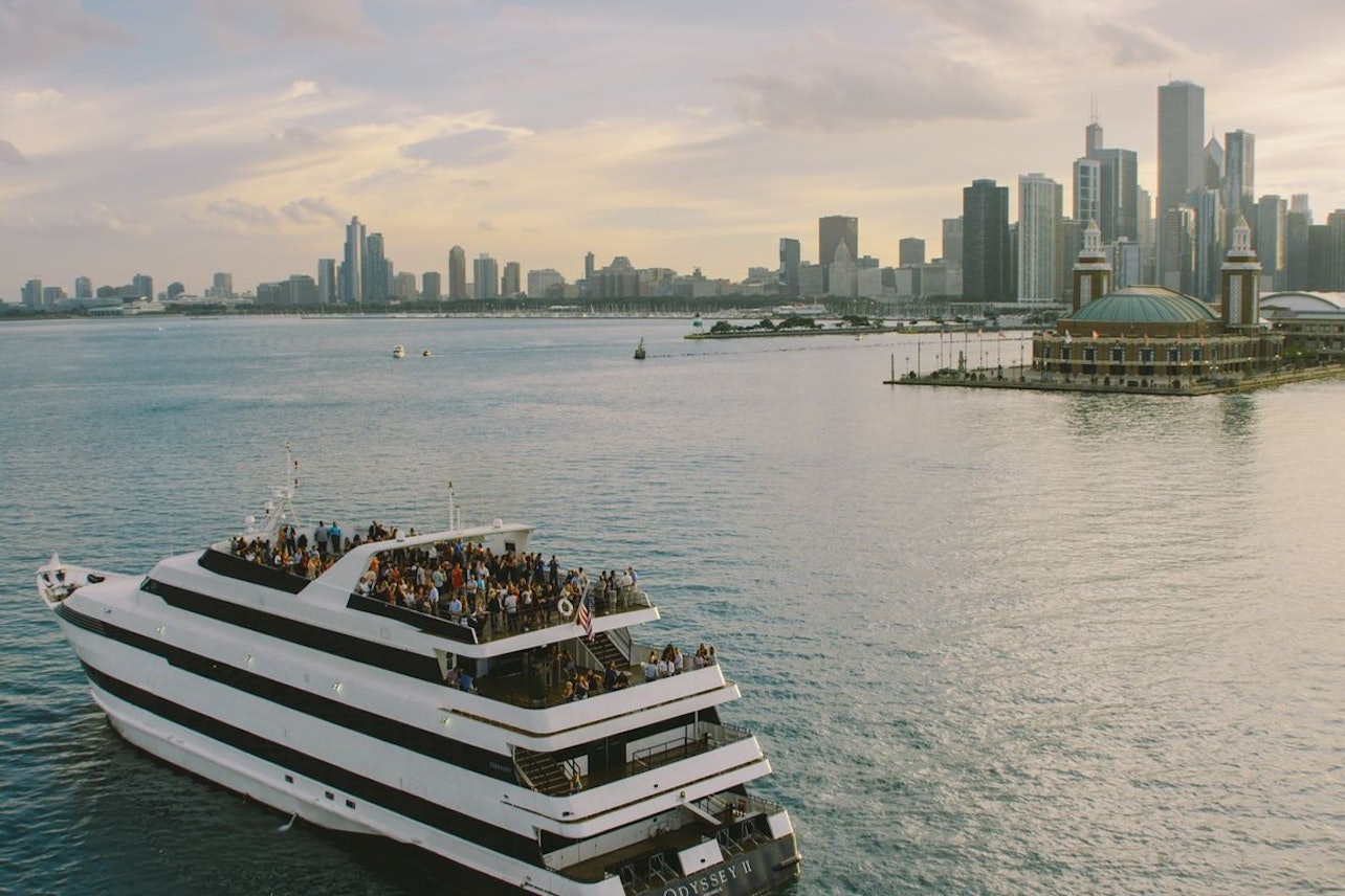 Signature Lunch or Brunch Cruise on Lake Michigan Ticket - Accommodations in Chicago