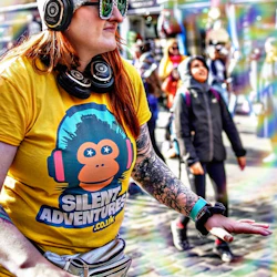 Edinburgh: Guided Silent Disco Adventure at the Fringe (August) 2