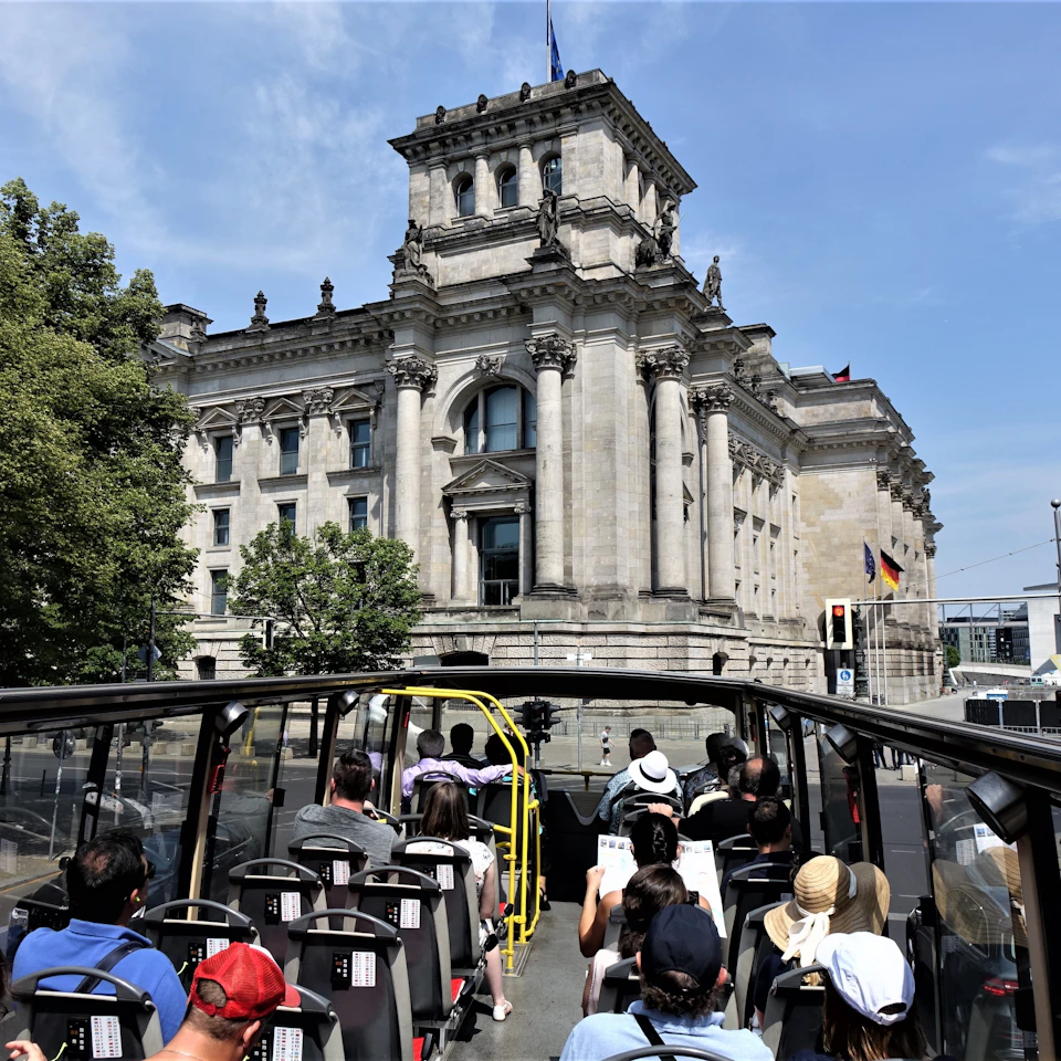 Hop on Hop off Bus Reichstag