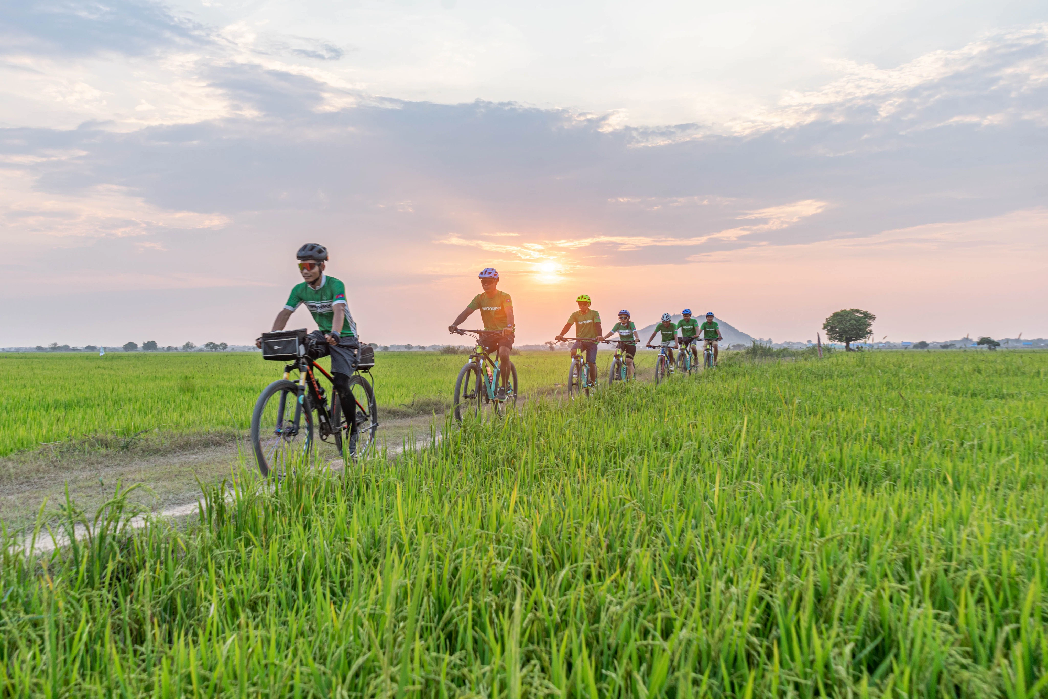 Escape the busy streets of Siem Reap and explore the countryside at sunset on this peaceful bike tour. 